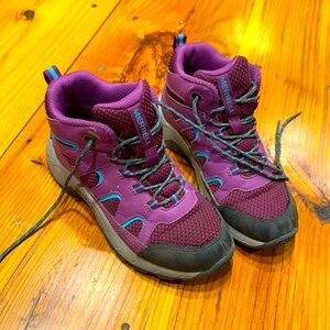 Merrell oakcreek midlace hiking shoe girls size 1 Paloma berry